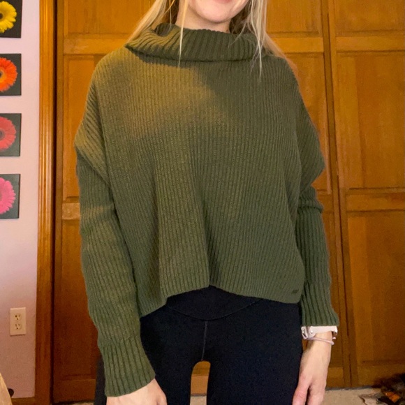 American Eagle Outfitters Sweaters - American Eagle | Cropped Knit Sweater Turtle Neck